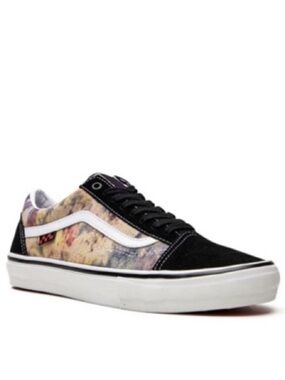 Vans Old Skool Tie-Dye Sneaker (EUC)